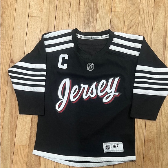 NHLKids Black and White 'Jersey' Hischier Hockey Top
